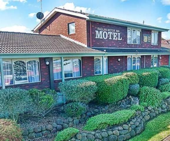 Raglan Motor Inn Уорнъмбул Екстериор снимка